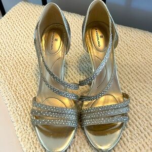 Bandolino Rhinestone Heels Silver Gold 8.5